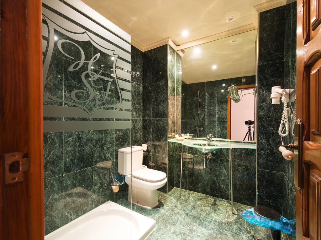 Hostal San Francisco Granja de Torrehermosa Phòng bức ảnh